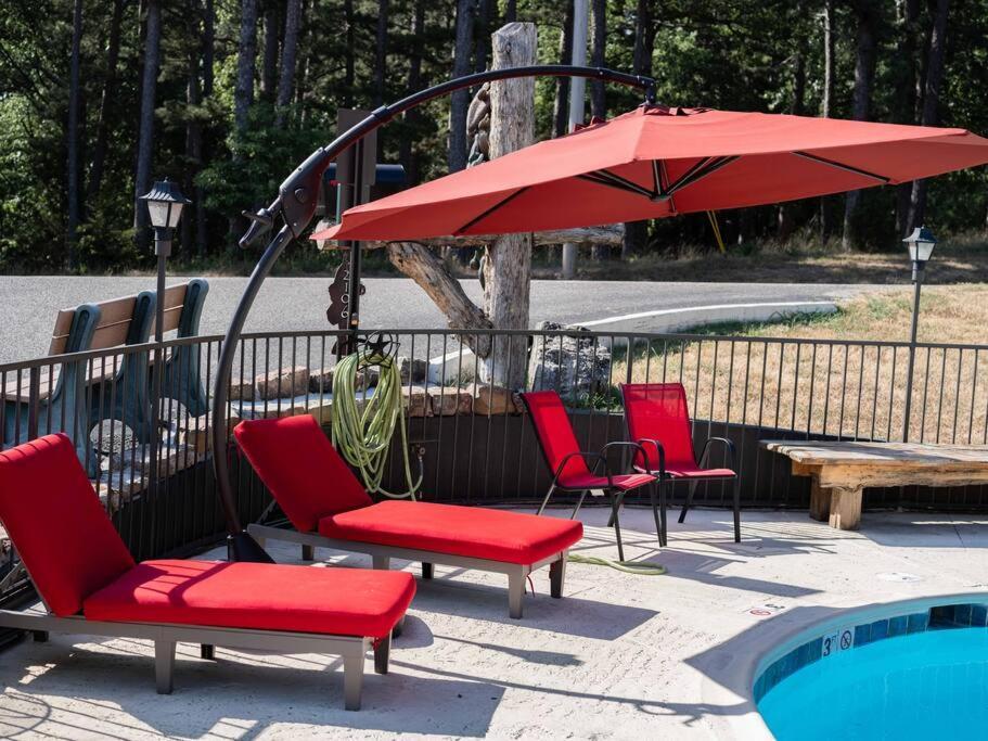 Stonegate King Bed, 2mi To Historic Dtwn Salt Water Pool #206 Apartment Eureka Springs