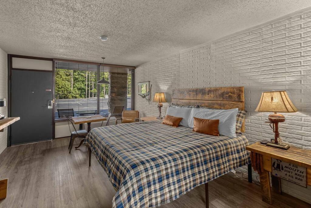 Stonegate King Bed, 2mi To Historic Dtwn Salt Water Pool #206 * Eureka Springs